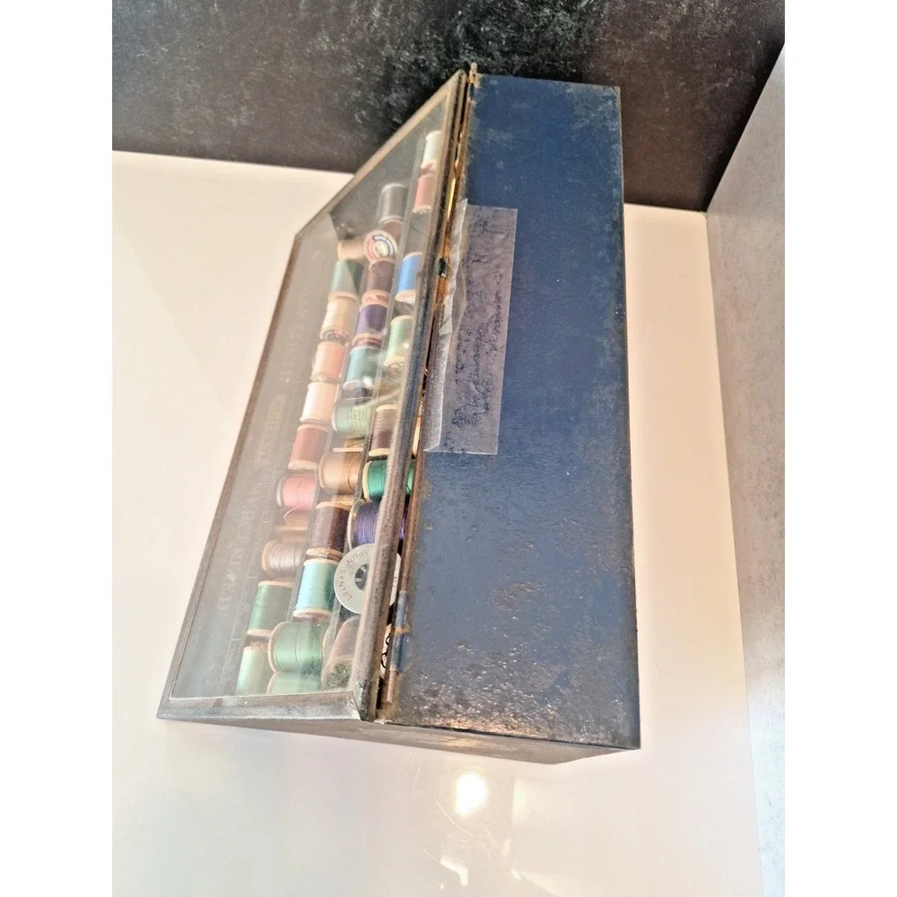 J & P COATS THREAD SPOOL COUNTERTOP CABINET ORIG LIFTING GLASS +ACCESSORIE
